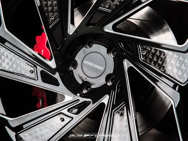 305Forged CF103