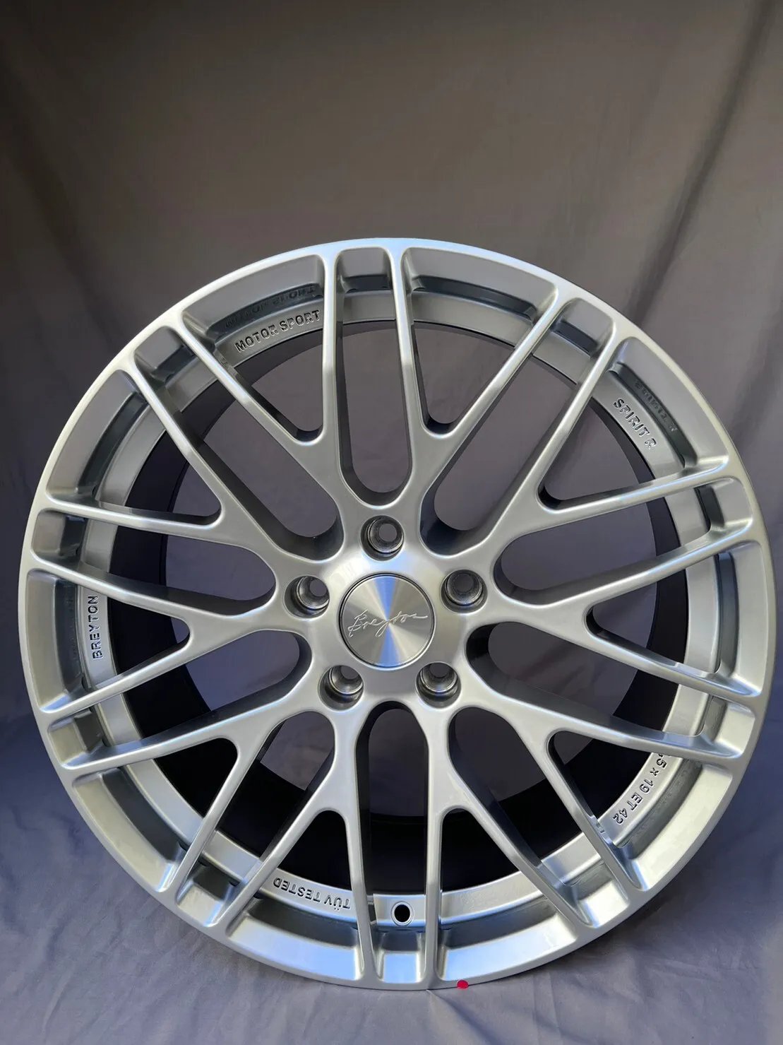 DG SPIRIT R_ML599U_