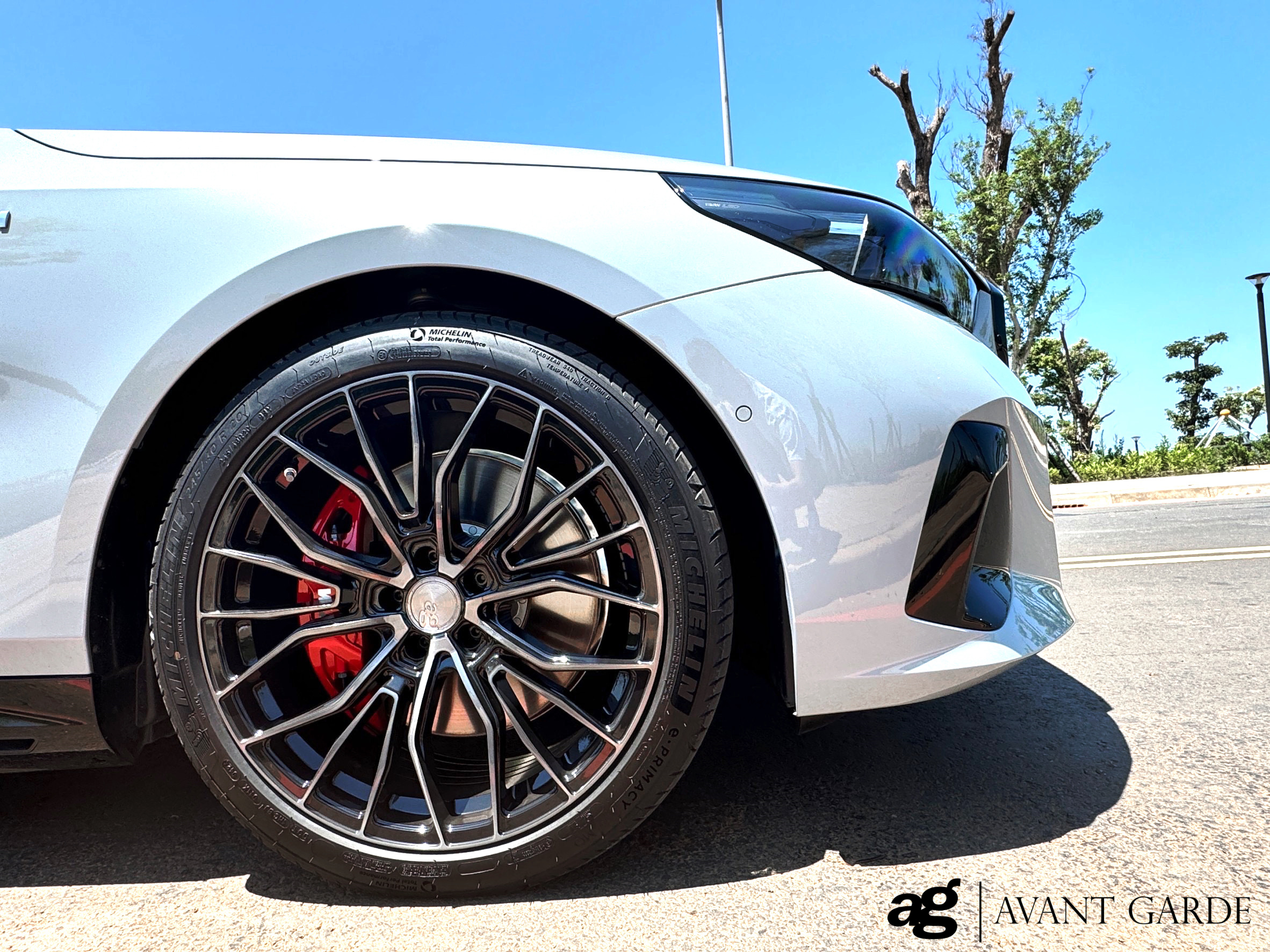 AG M570R #2