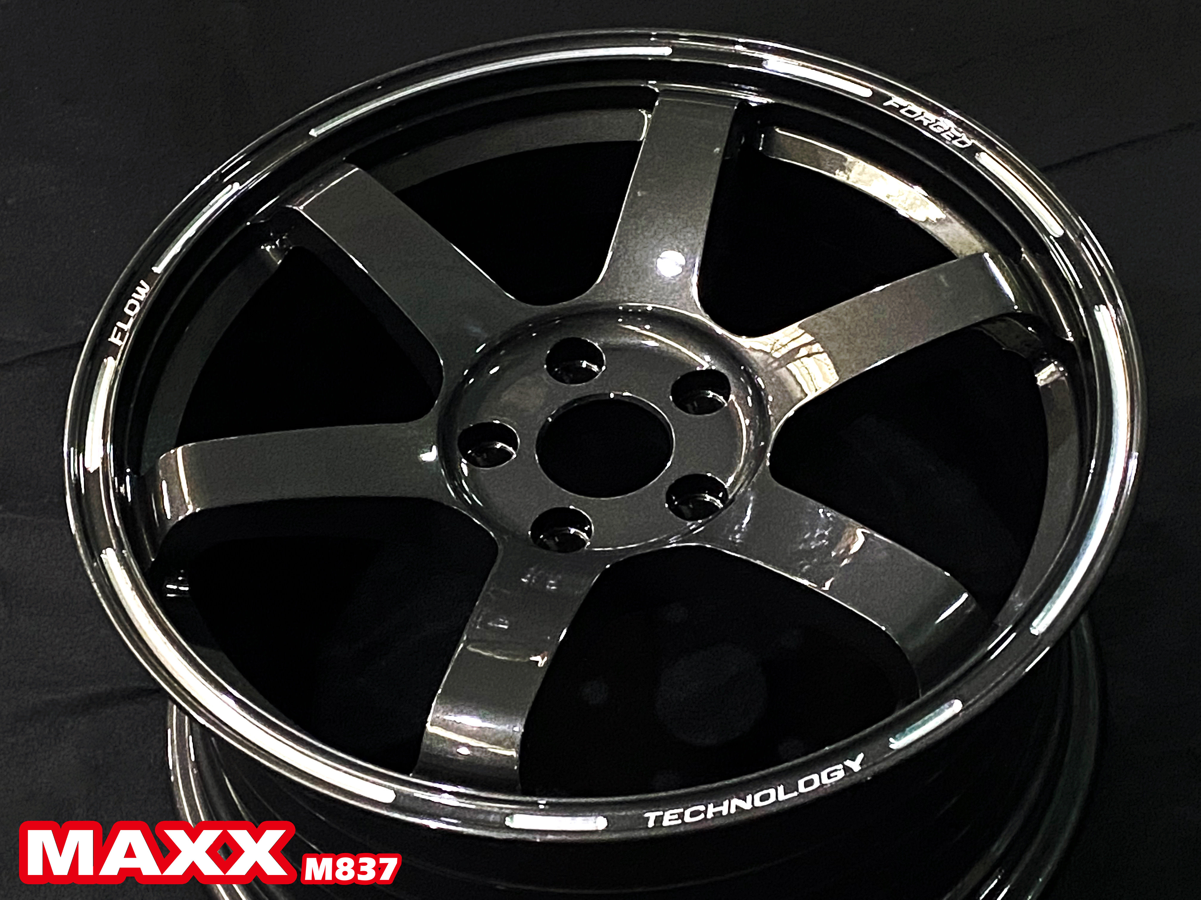 MAXX M837
